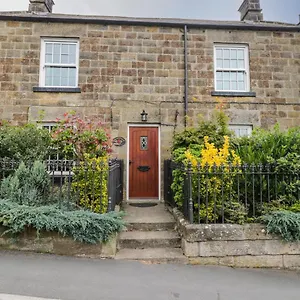 springfield-cottage-whitby.yorkshirehotels.net/